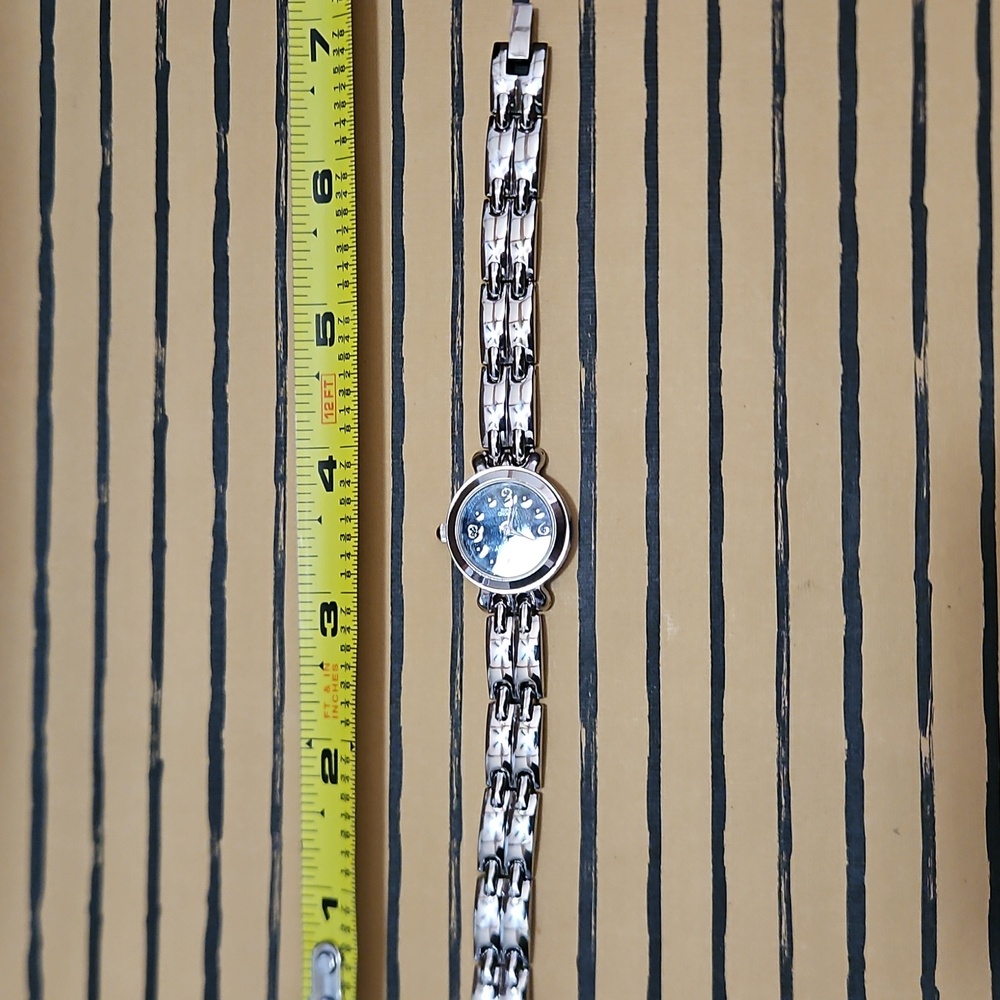 🔥Embassy Watch Silver‎ - Picture 2 of 3